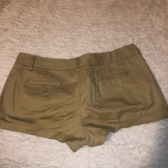 Mossimo - Picture 2 of 2